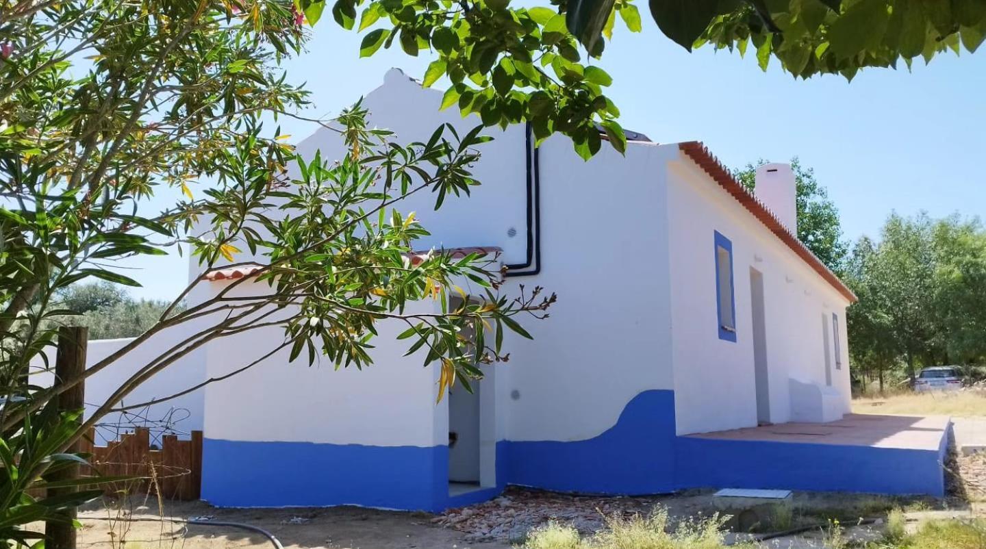 Monte Do Serrado De Baixo Évora Exterior foto